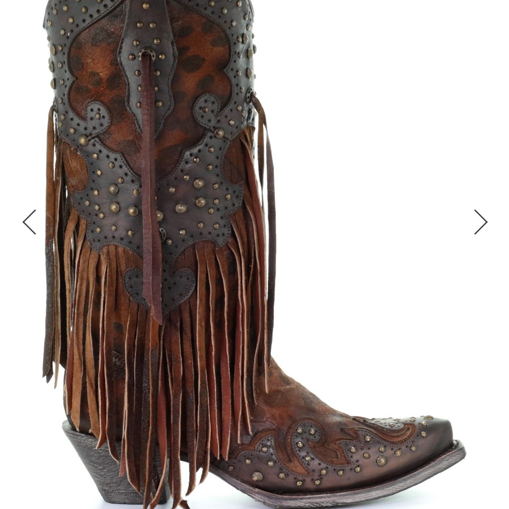 Corral women’s leopard studded and fringe boots snip toe